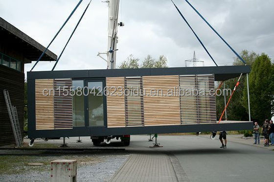 Tubos cuadrados de acero galvanizado estructura principal para la casa pequeña moderna en ruedas portable diseño de casa de contenedores prefabricados