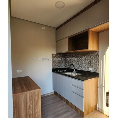Estructura principal Tubos cuadrados de acero galvanizado Contenedor de paquete plano para exteriores Diseño moderno Casas de contenedores prefabricadas