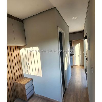 Estructura principal Tubos cuadrados de acero galvanizado Contenedor de paquete plano para exteriores Diseño moderno Casas de contenedores prefabricadas