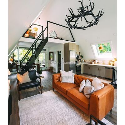 Estructura de acero Casa de madera triangular