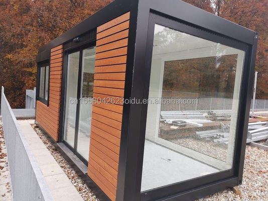 20 pies de diseño moderno Casa de madera prefabricada Material de acero Pequeña casa de contenedores para hotel / pareja Vocación Estancia al aire libre