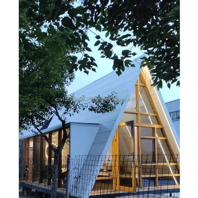 Casa Triángulo Prefabricado Oficina Modular Jardín Casa Tubos Cuadrados de Acero Galvanizado Casa de Contenedores B2B Para Hotel
