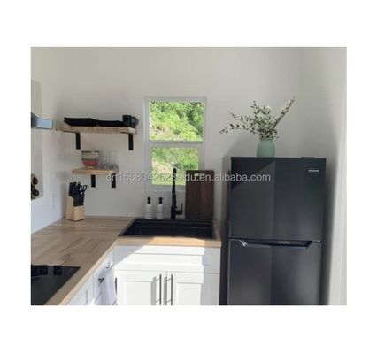 20ft 40ft Contenedor de envío Casa prefabricada para Carport con panel de sándwich y acero galvanizado de flexión 180g