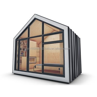 Contenedor de envío modificado Casa prefabricada con techo triangular y base de madera estable para contenedores residenciales de acero