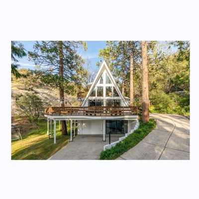 EU Triángulo en forma de A estructura de acero Cuadro de habitación moderna Casa pequeña Kit prefabricado de lujo Triángulo Casa en forma de A con casas de madera