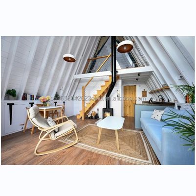 EU Triángulo en forma de A estructura de acero Cuadro de habitación moderna Casa pequeña Kit prefabricado de lujo Triángulo Casa en forma de A con casas de madera