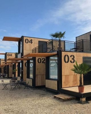 Casa de contenedores comercial plegable / extensible / desmontable Restaurante / tienda de ropa con diseño moderno de dos pisos