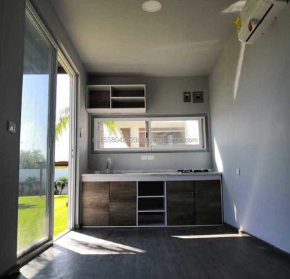 Ventanas de aleación de aluminio usadas en 20 pies Casa de madera prefabricada de lujo con cocina y baño